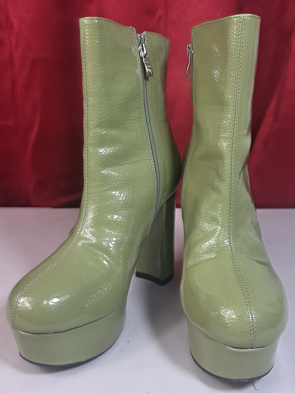 Unique Vintage Avocado Green Platform Heel Ankle Boot Size 7